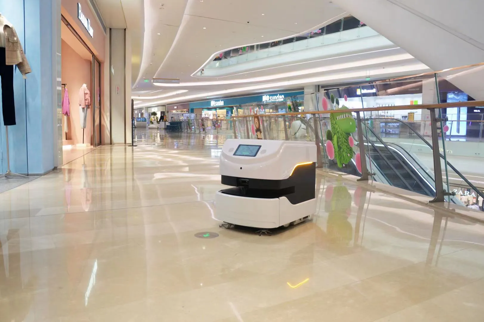 Udělejte sociální roboty přirozenějšími